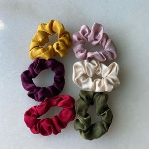 Set of 6 mini scrunchies